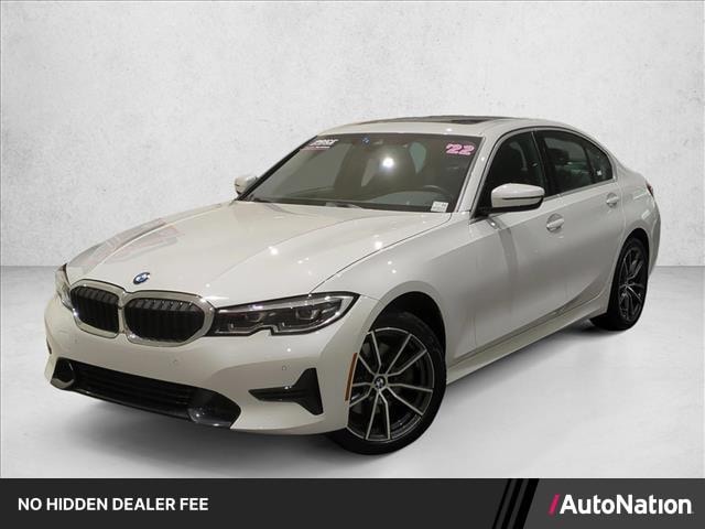 Photo of 2022 BMW 330i
