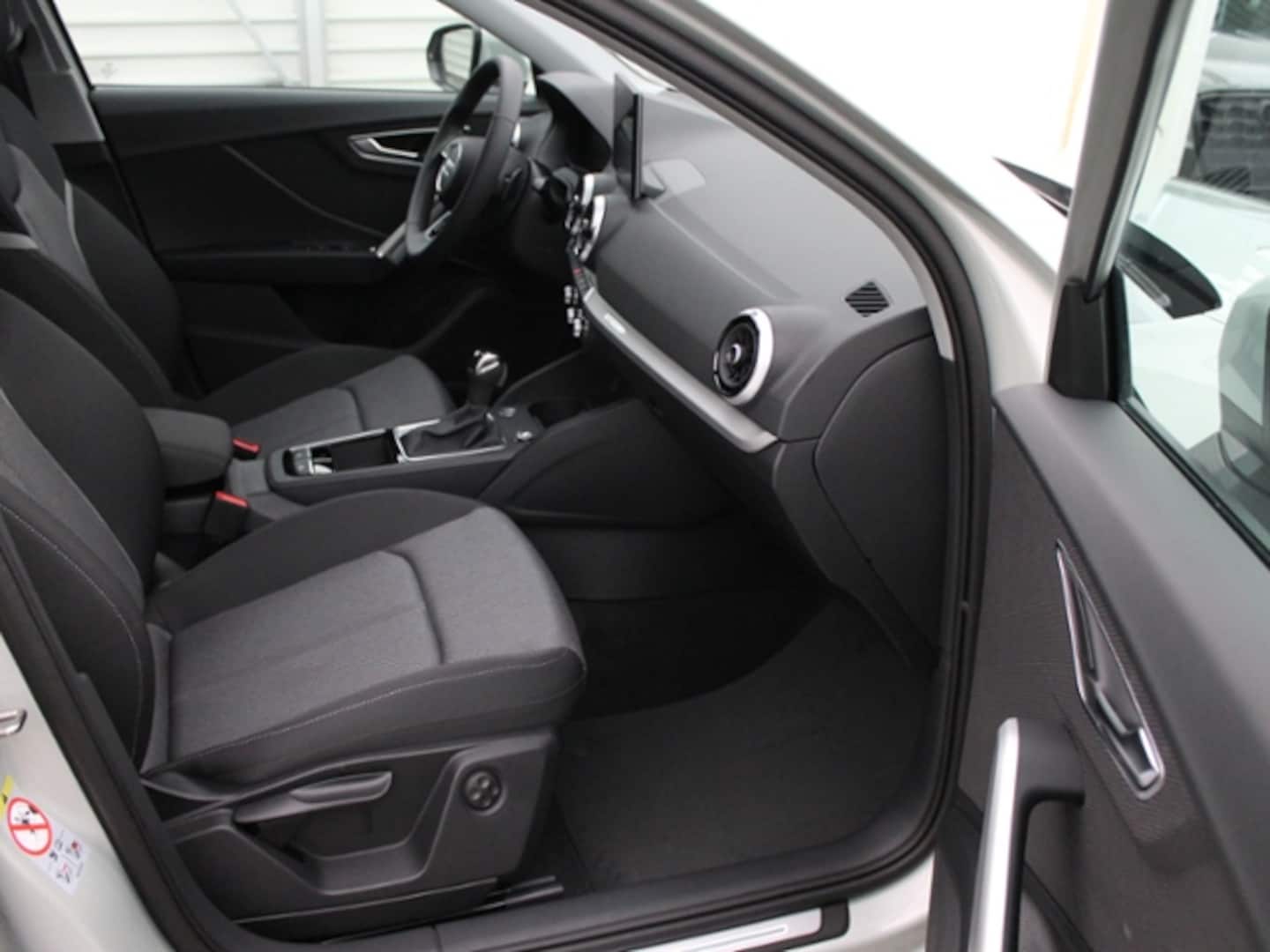 Bild über Audi Q2 advanced 35 TFSI S tronic - für weitere Informationen kontaktieren Sie den Audi Partner