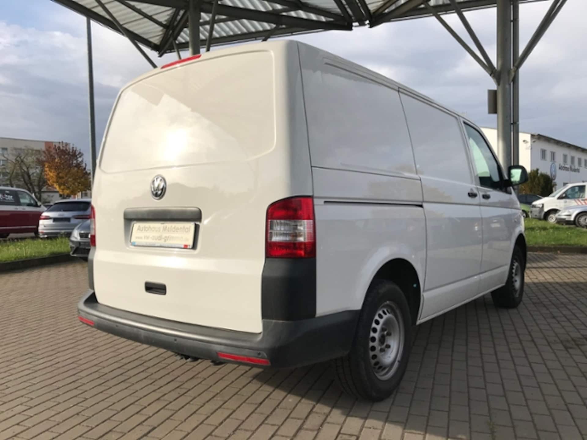 Volkswagen T5 Transporter Kasten kurzer Radstand