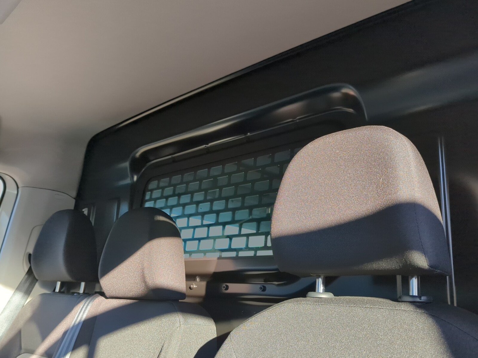 Volkswagen Crafter Kasten mittlerer Radstand – Bild 20