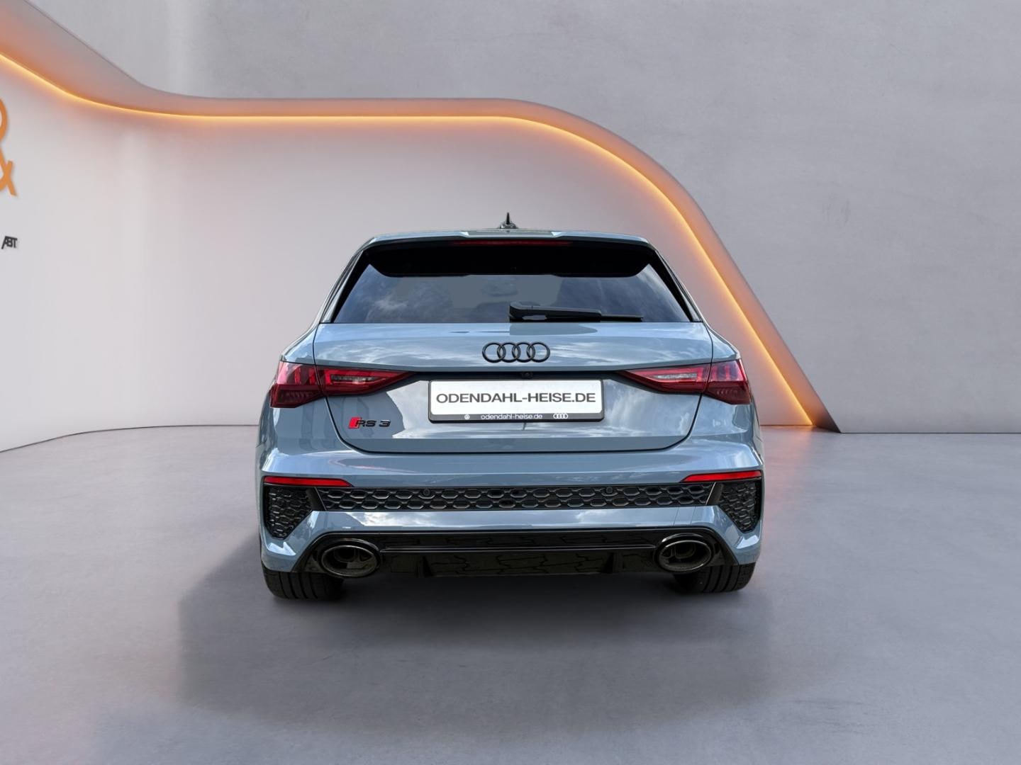 Bild über Audi RS 3 Sportback TFSI quattro S tronic - für weitere Informationen kontaktieren Sie den Audi Partner
