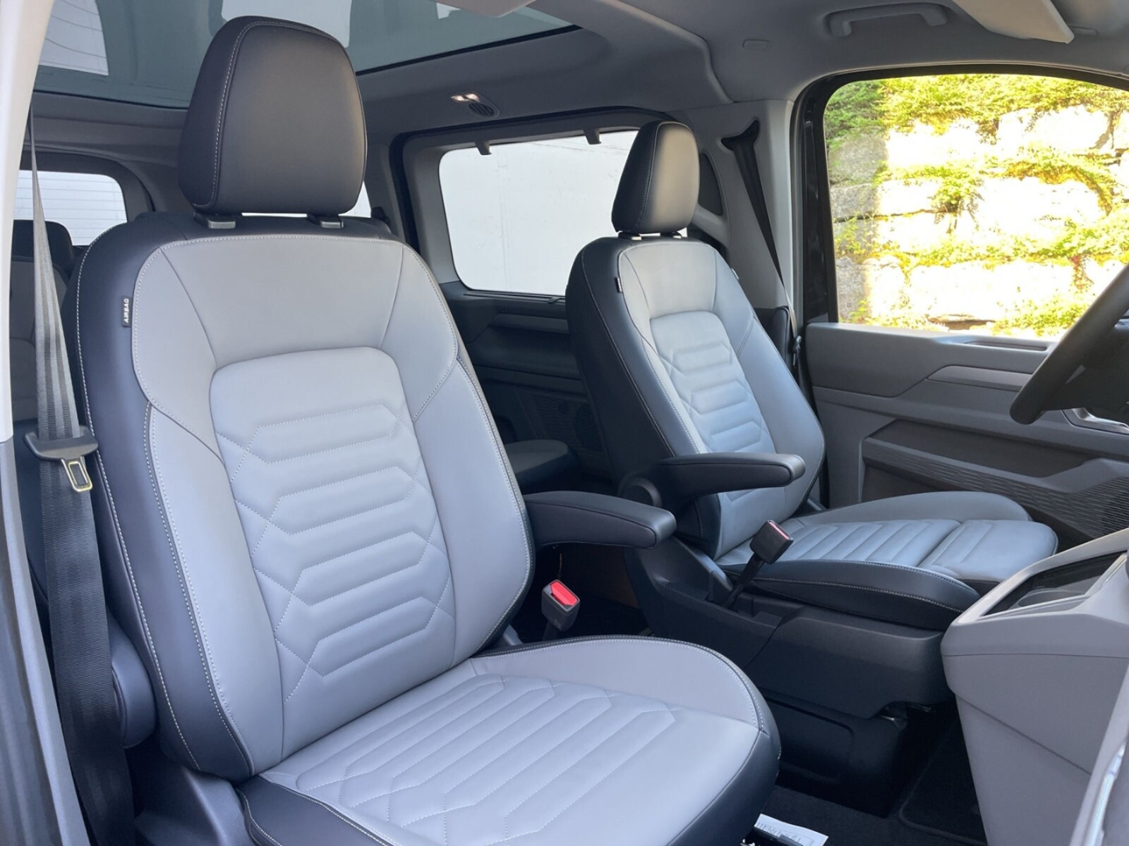 Volkswagen Caravelle – Bild 8
