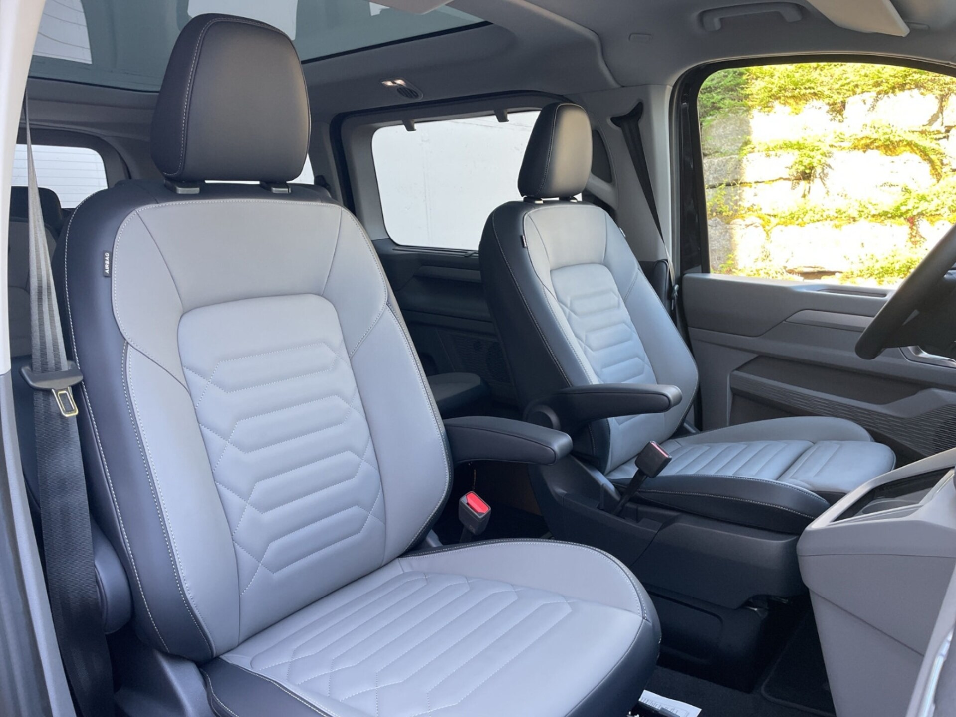 Volkswagen Caravelle Style