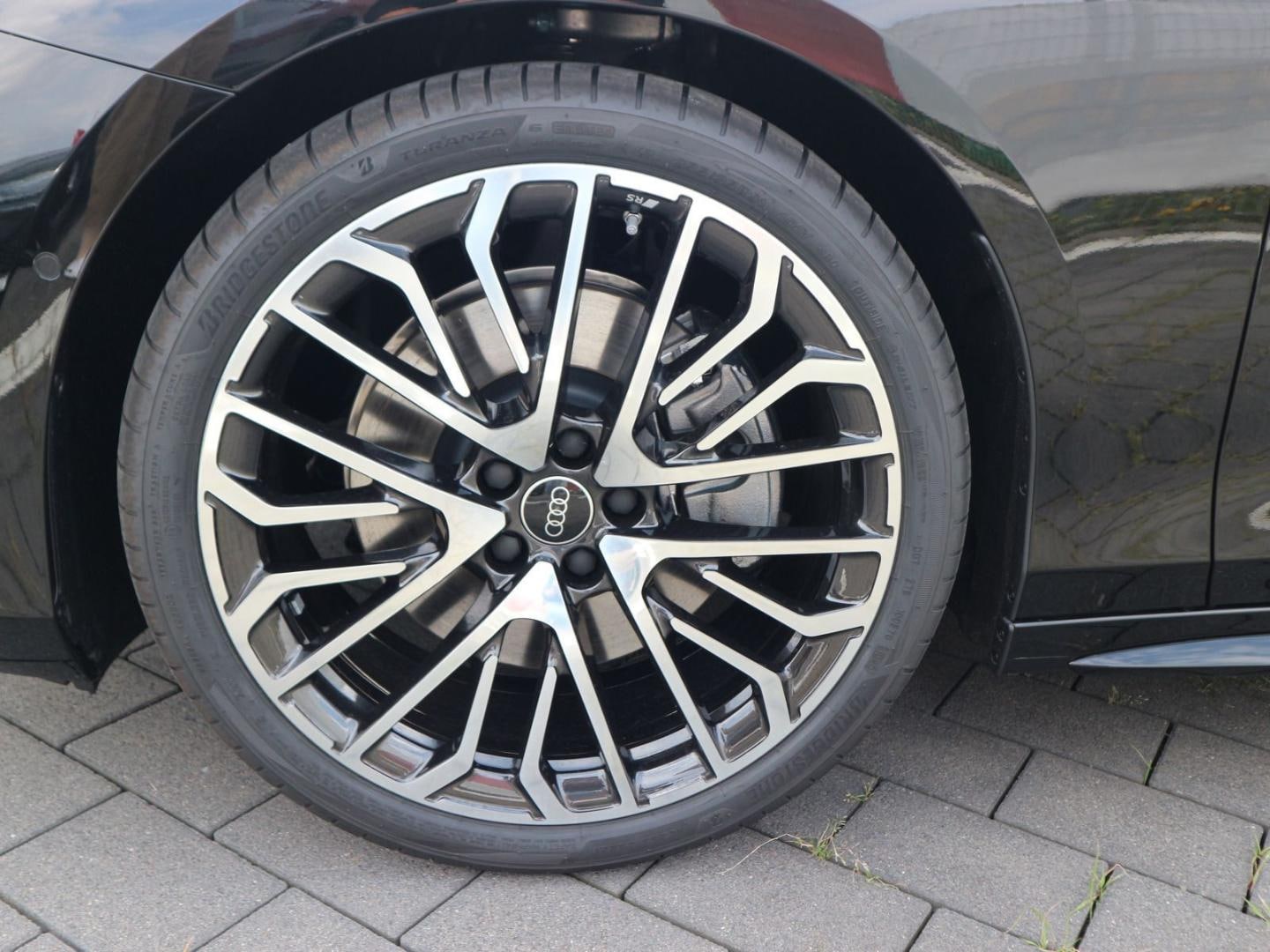 Bild über Audi A6 Limousine TFSI quattro 270 kW S tronic - für weitere Informationen kontaktieren Sie den Audi Partner