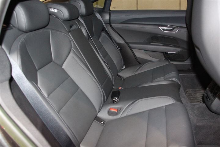 Image about Audi e-tron GT e-tron GT quattro 350,00 kW