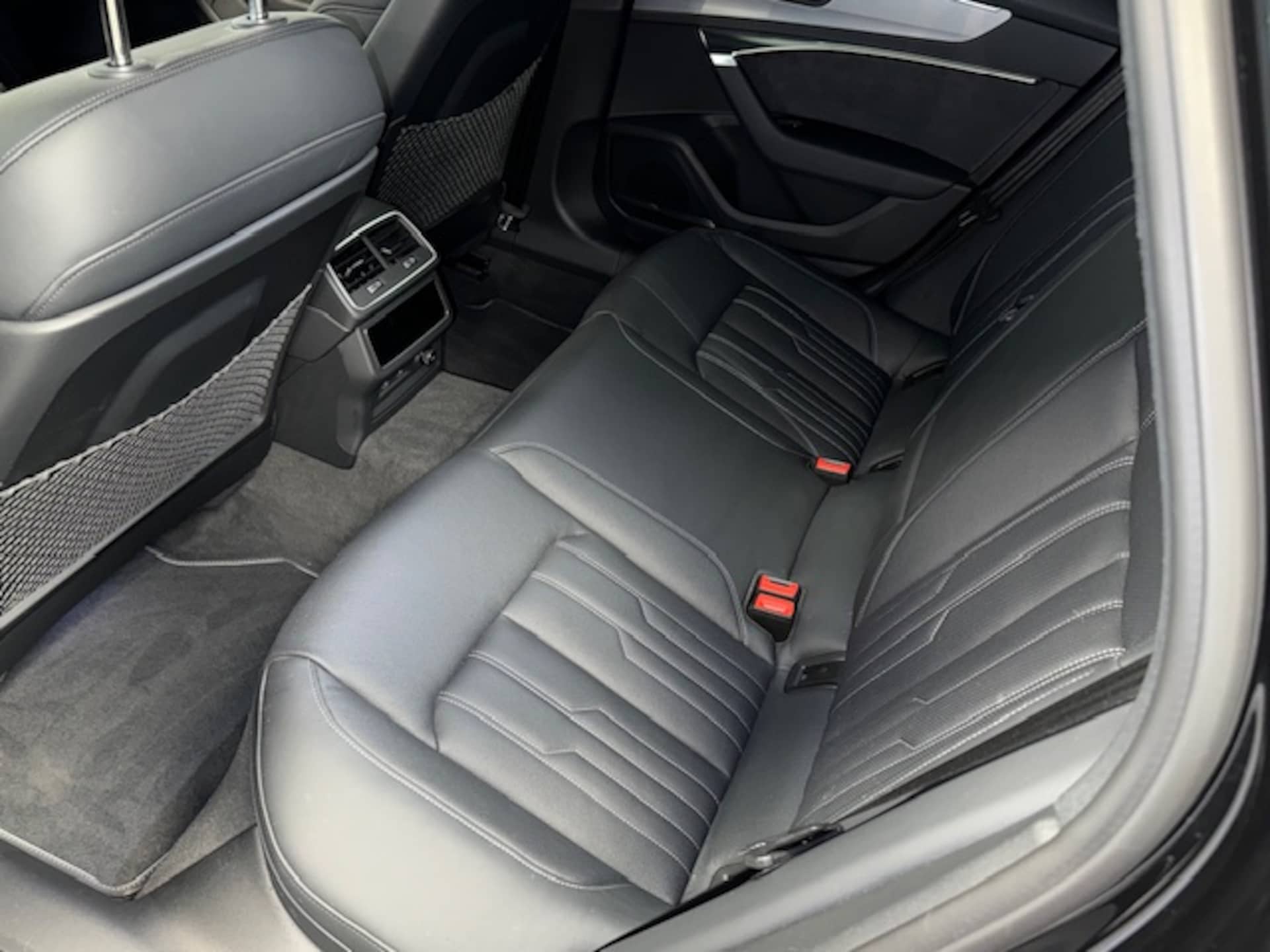 Audi S6 Avant