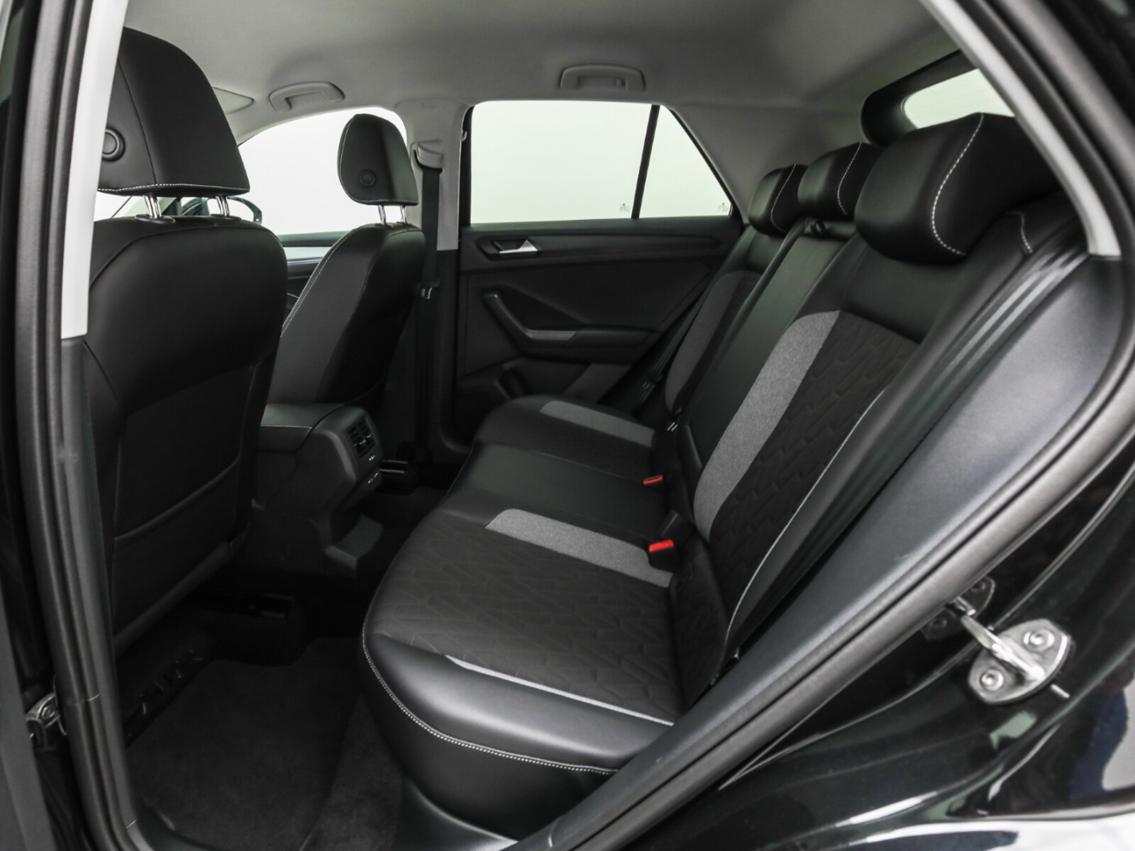 Volkswagen T-Roc – Bild 12