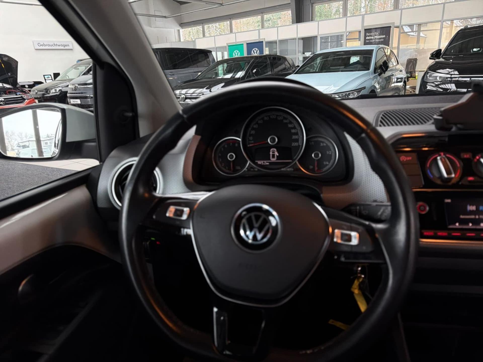 Volkswagen up! ACTIVE