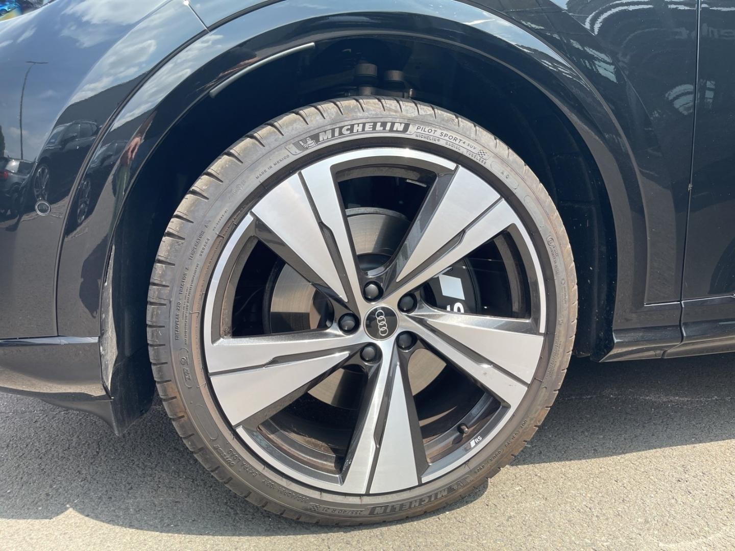 Bild über Audi SQ5 SUV TFSI 270 kW S tronic - für weitere Informationen kontaktieren Sie den Audi Partner