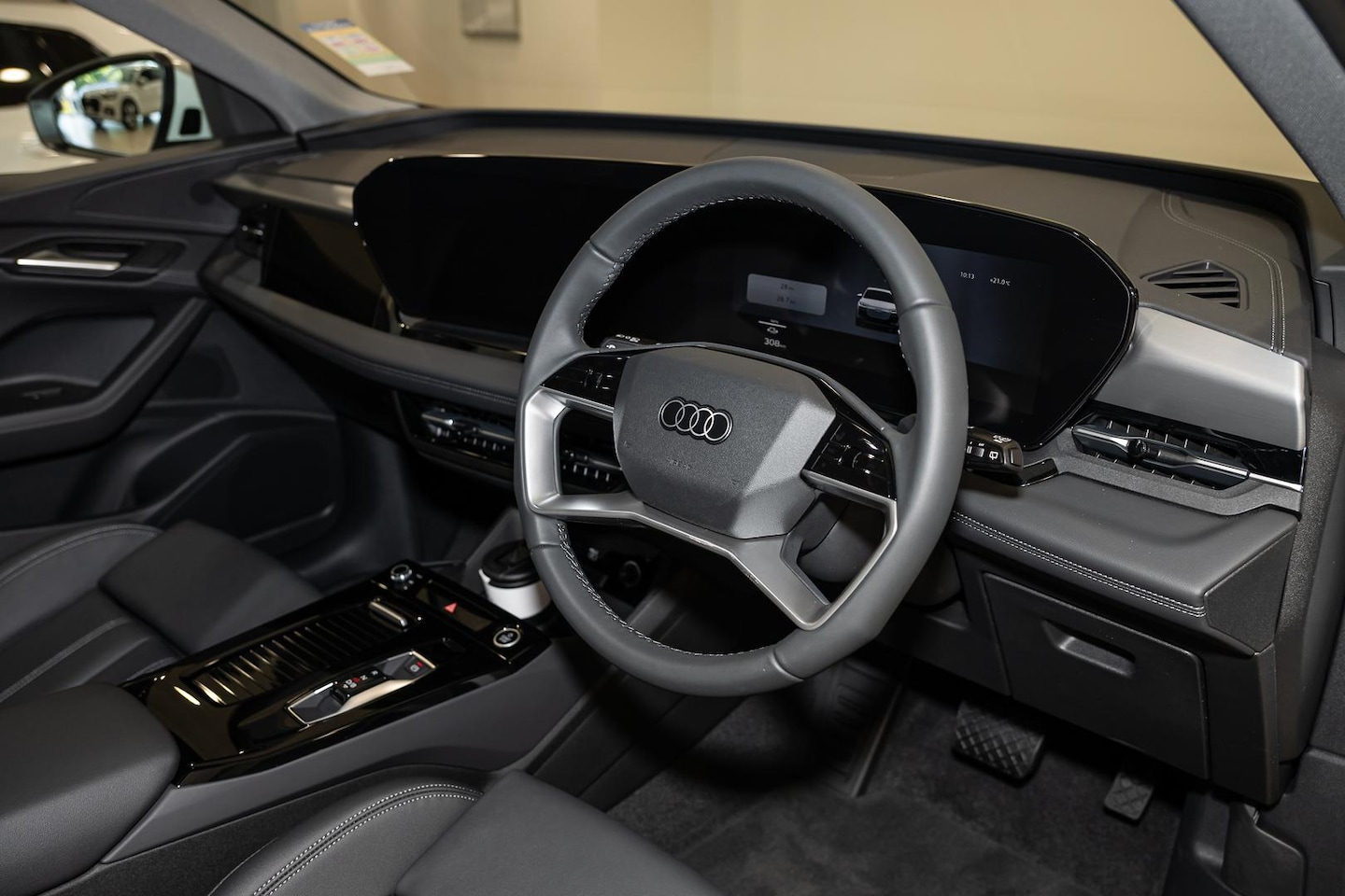 Image about Audi Q6 SUV e-tron e-tron
