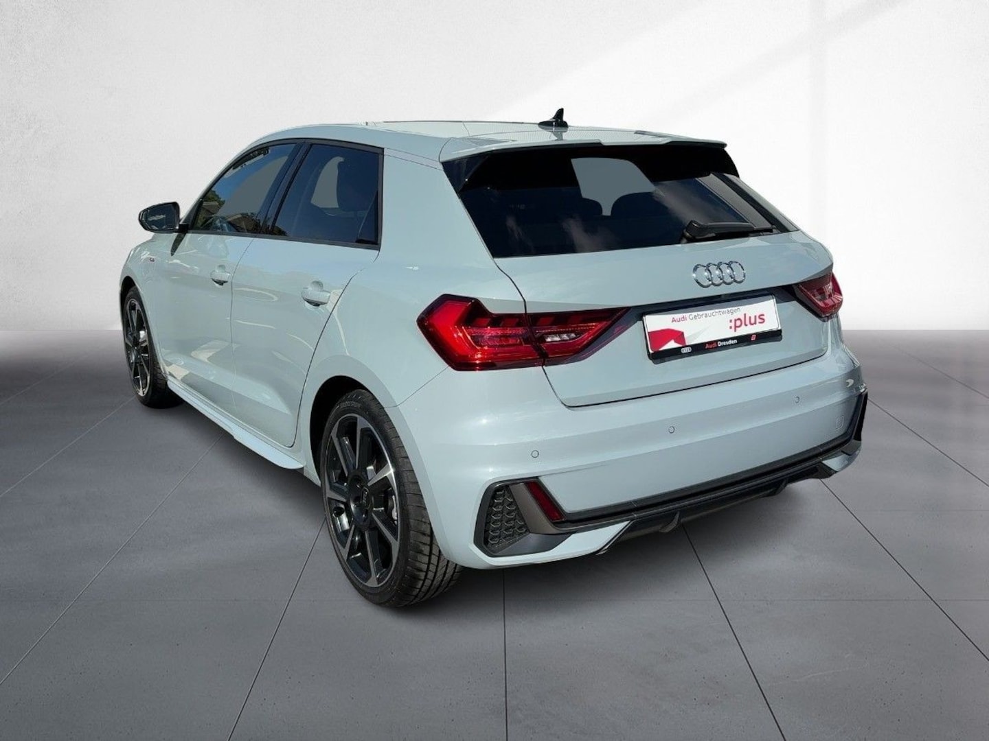 Bild über Audi A1 Sportback S line 30 TFSI Schaltgetriebe - für weitere Informationen kontaktieren Sie den Audi Partner