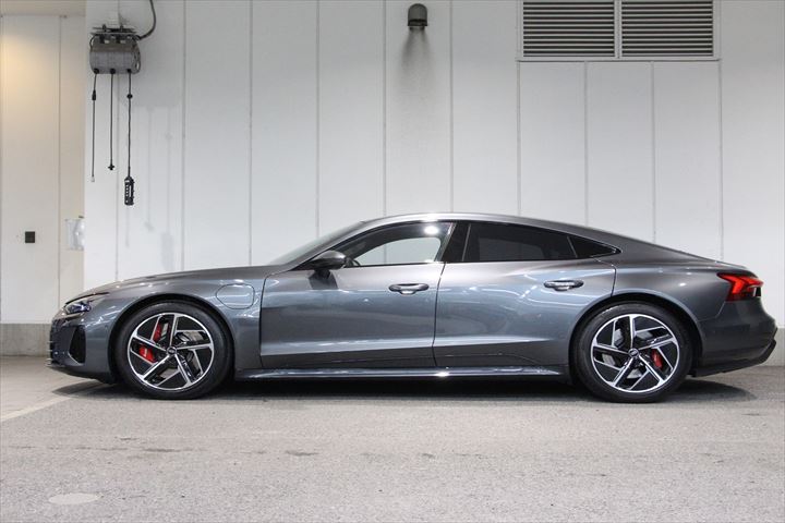 Image about Audi e-tron GT e-tron GT quattro 350,00 kW