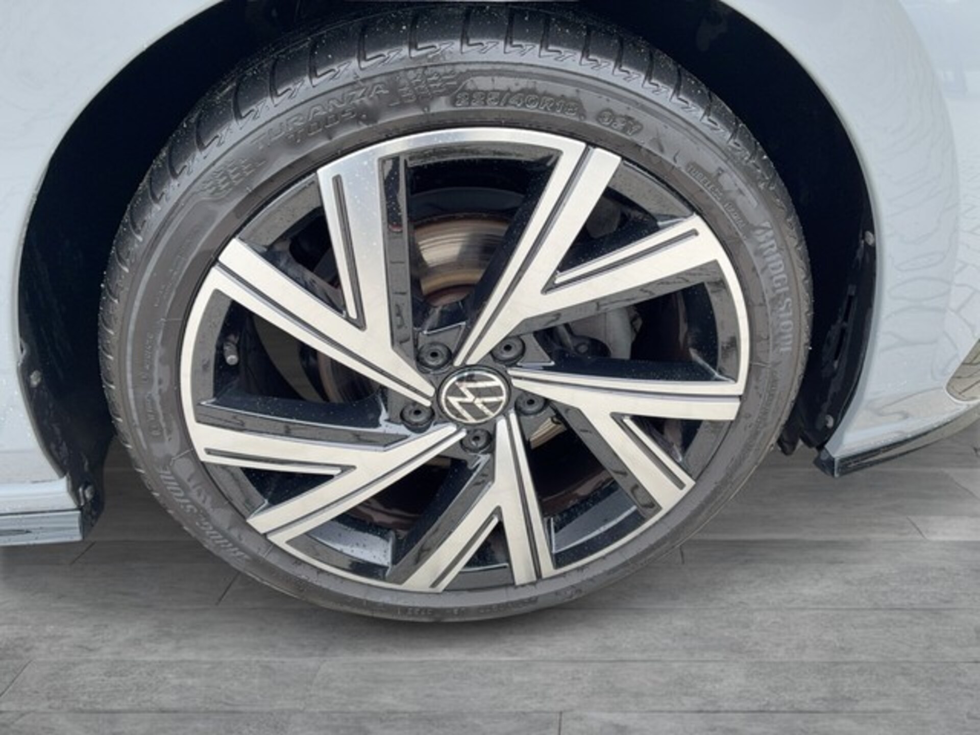 Volkswagen Golf R-Line