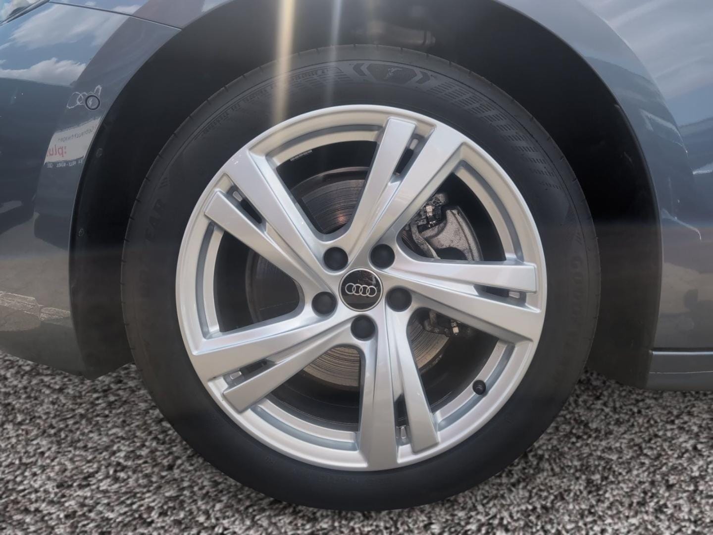 Bild über Audi A5 Avant TFSI S tronic - für weitere Informationen kontaktieren Sie den Audi Partner