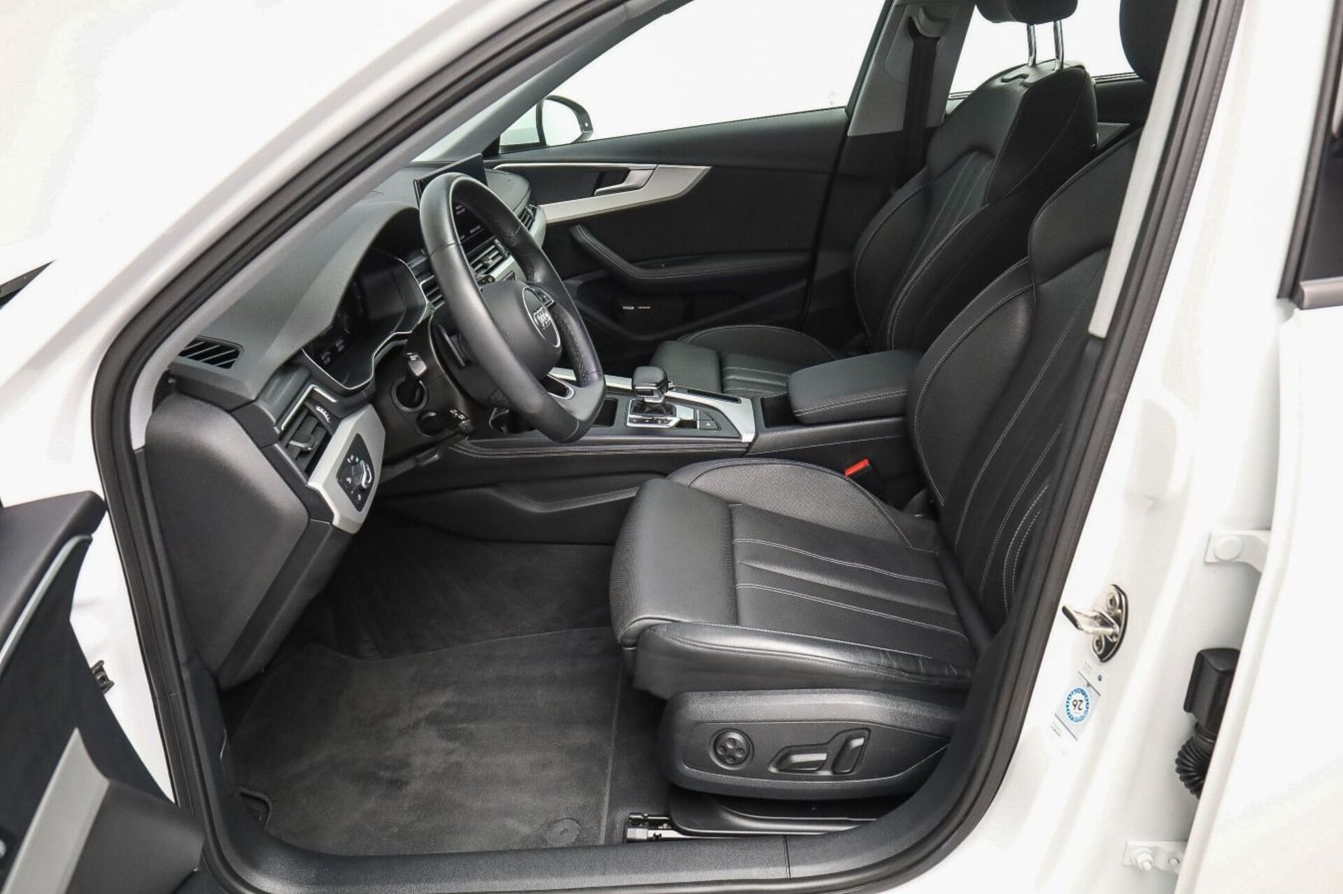 Audi A4 Avant S line