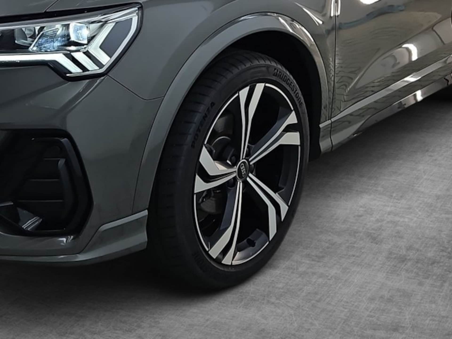 Audi Q3 SUV S line