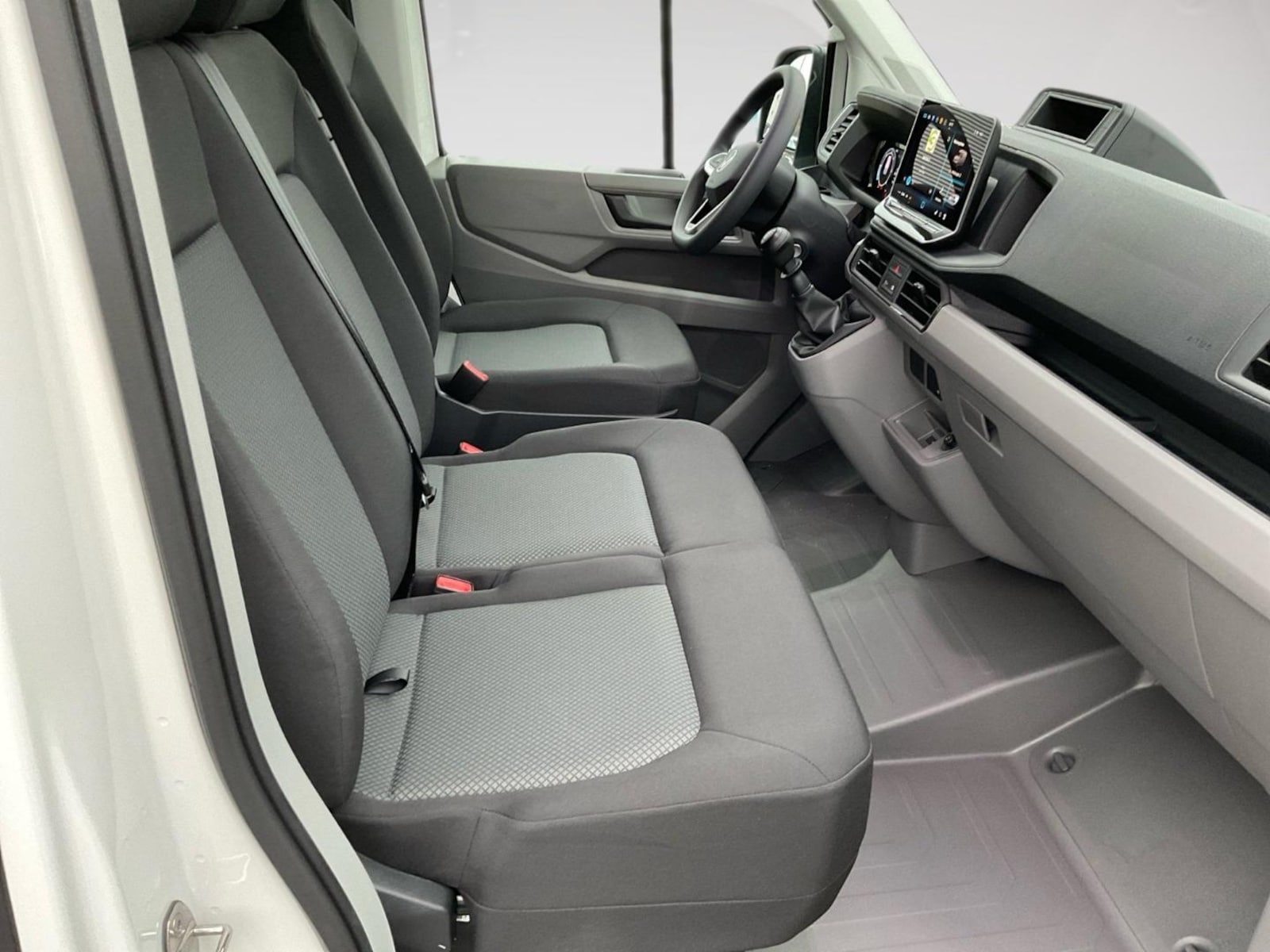 Volkswagen Crafter Kasten mittlerer Radstand – Bild 9