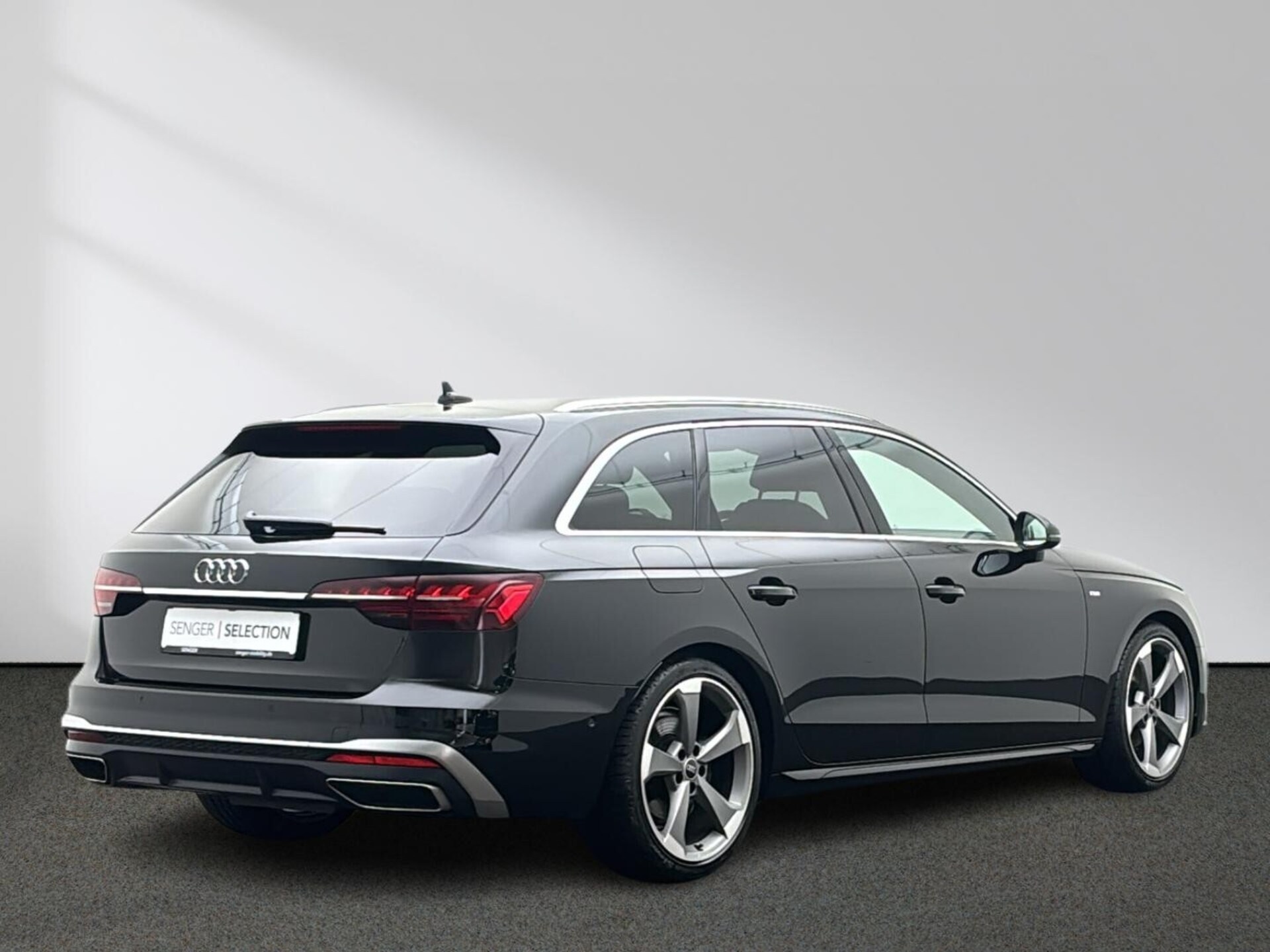 Audi A4 Avant S line