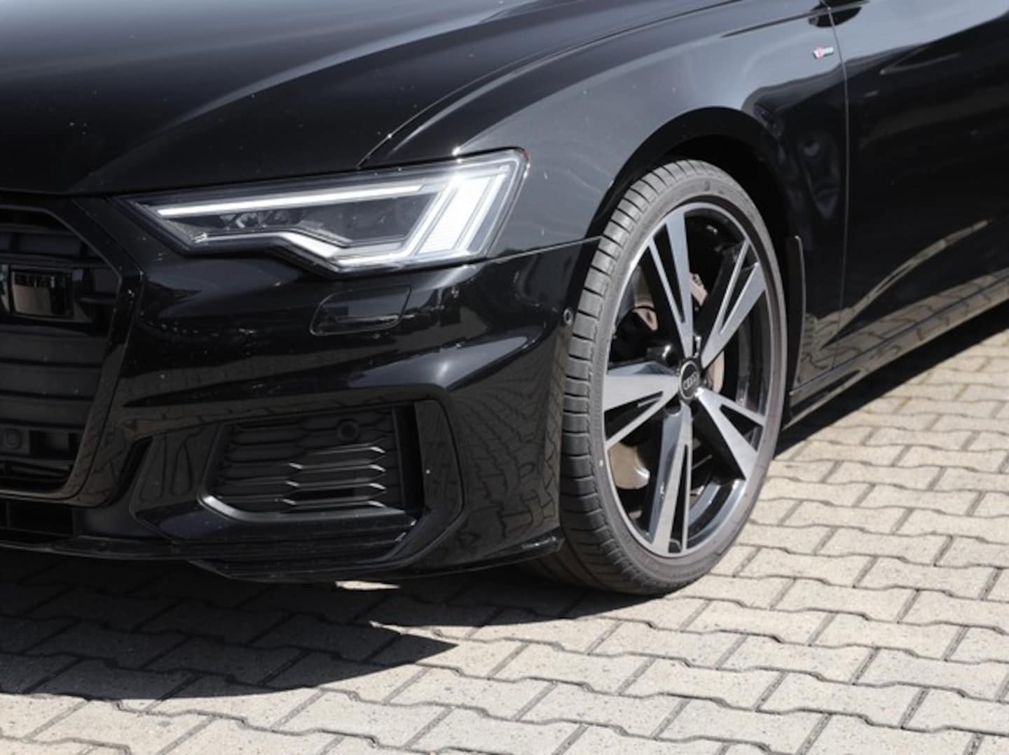 Bild über Audi A6 Avant sport 55 TFSI quattro S tronic - für weitere Informationen kontaktieren Sie den Audi Partner