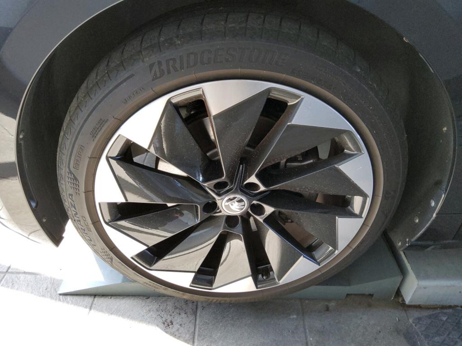 Škoda Enyaq – Bild 10