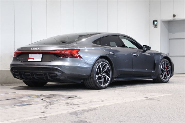 Image about Audi e-tron GT e-tron GT quattro 350,00 kW