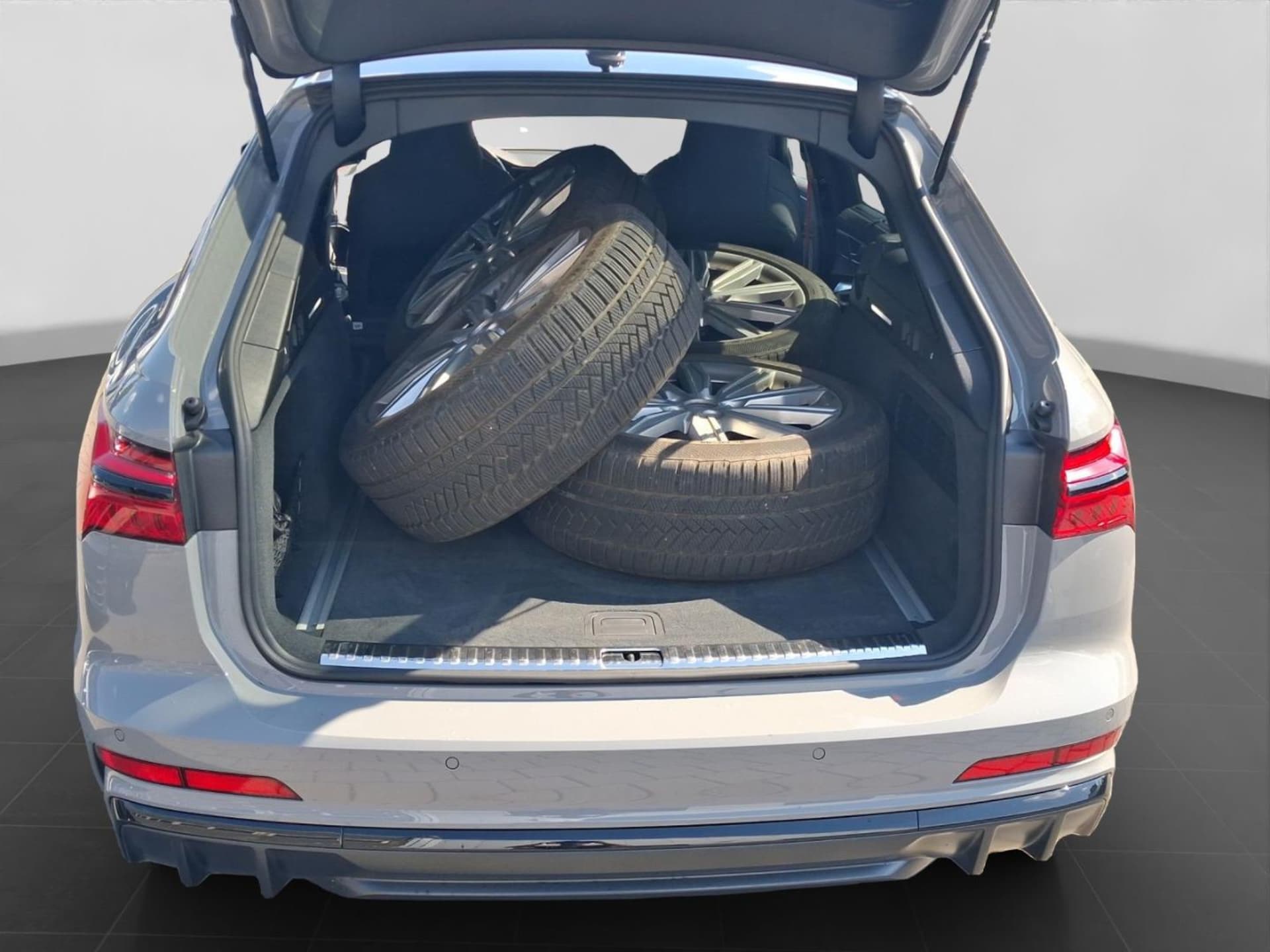 Audi S6 Avant