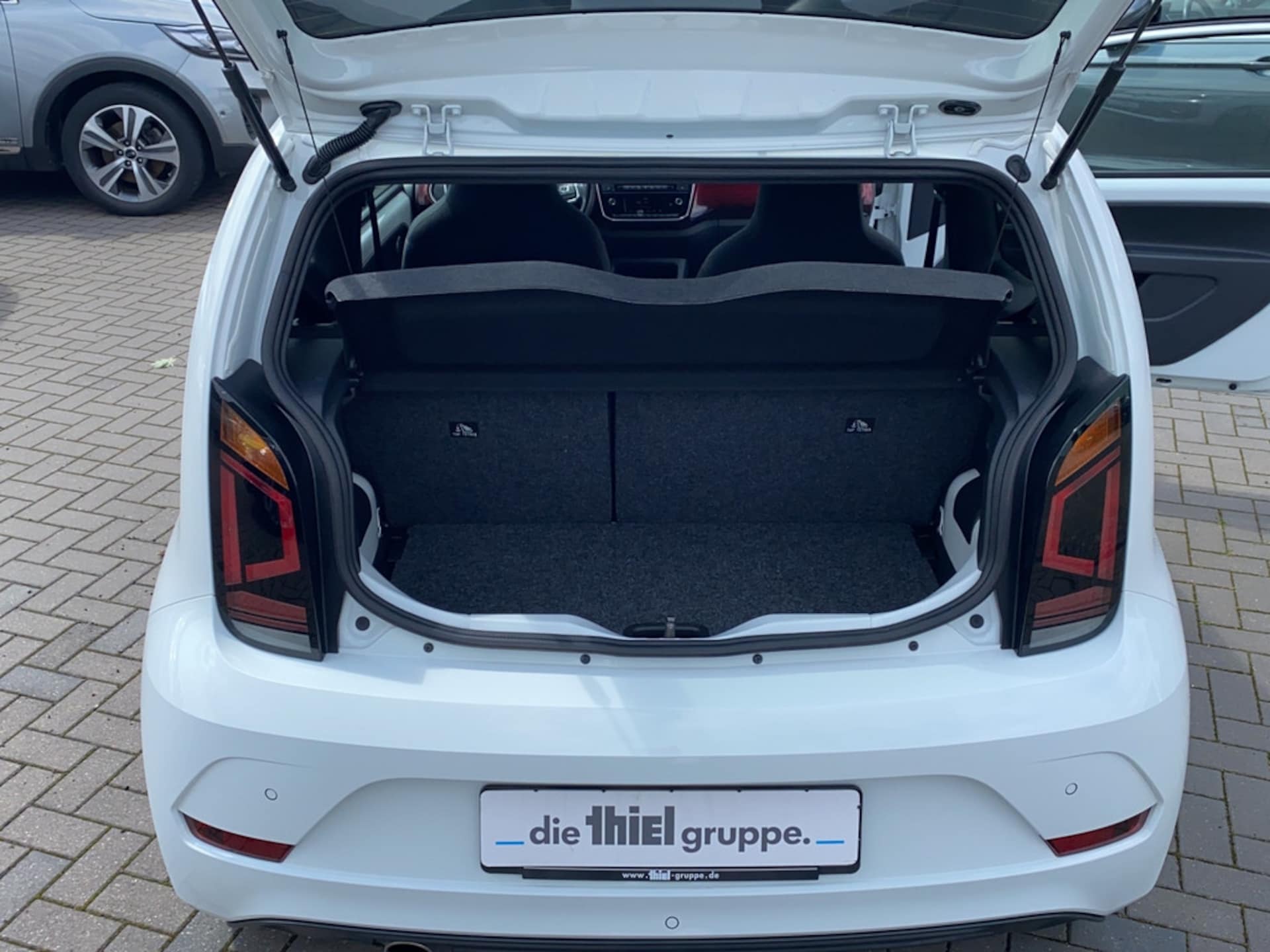 Volkswagen up! GTI