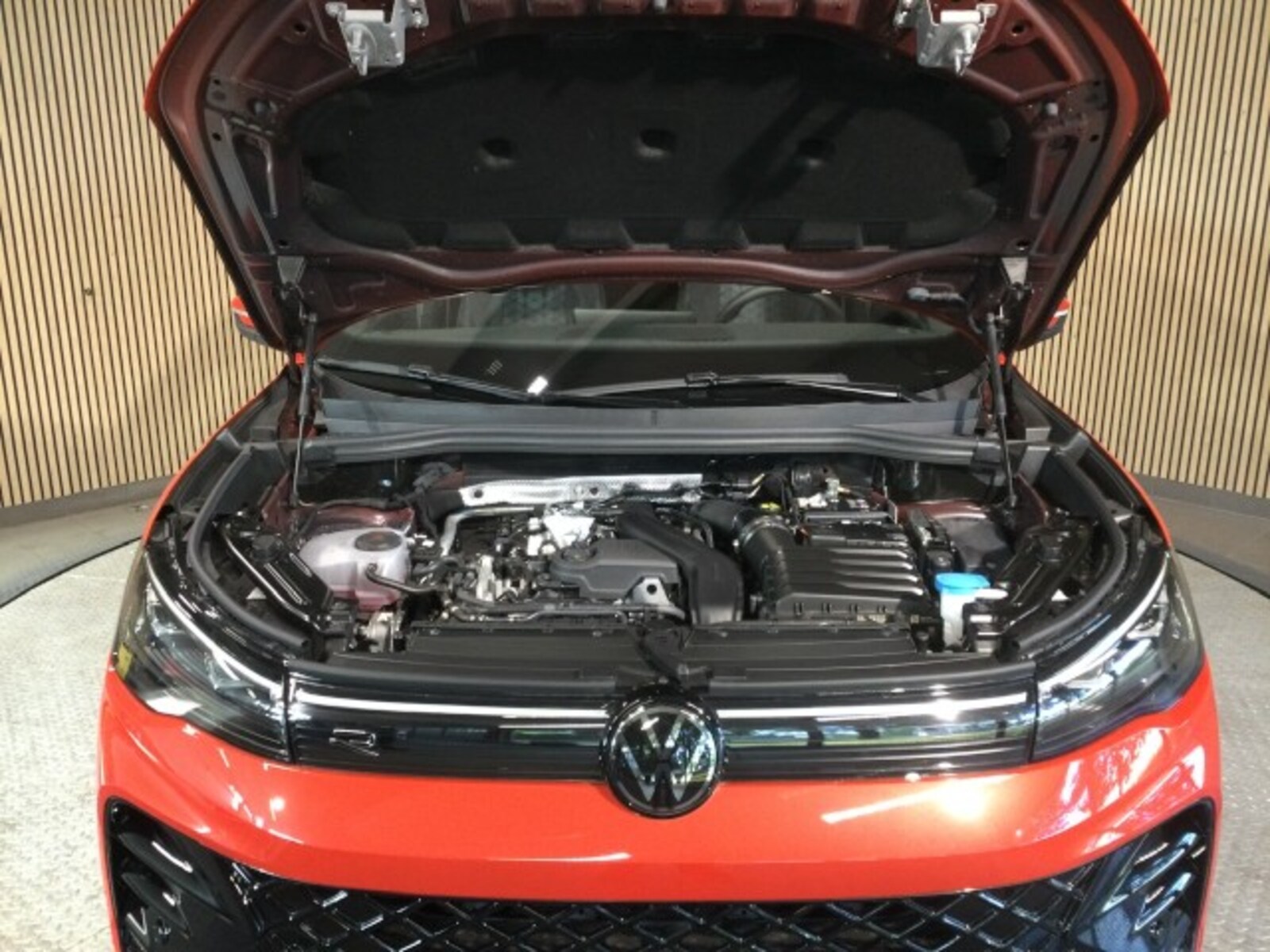 Volkswagen Tiguan – Bild 8