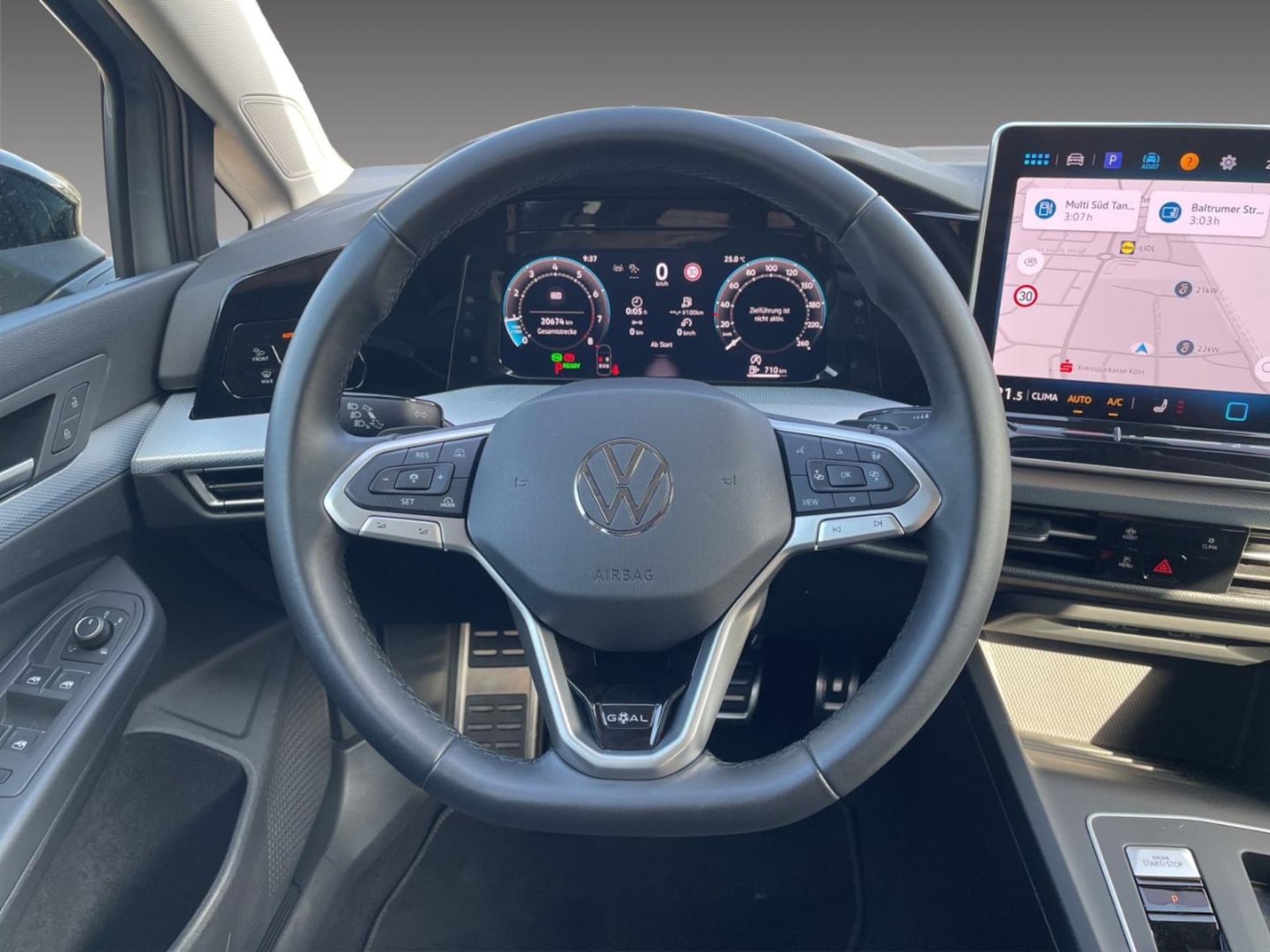 Volkswagen Golf Life