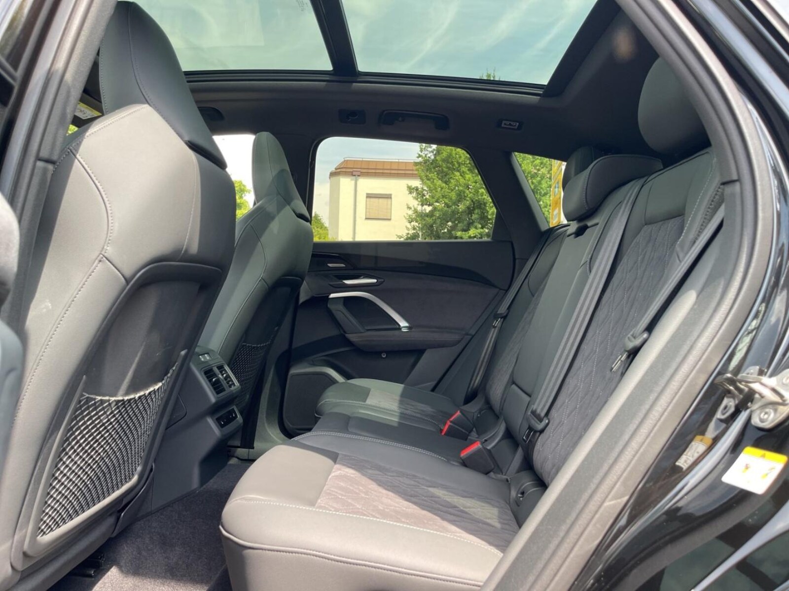 Audi SQ5 – Bild 12