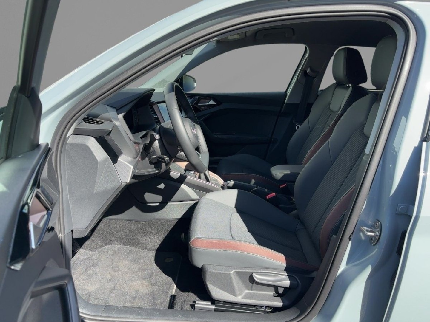 Bild über Audi A1 Sportback S line 30 TFSI Schaltgetriebe - für weitere Informationen kontaktieren Sie den Audi Partner