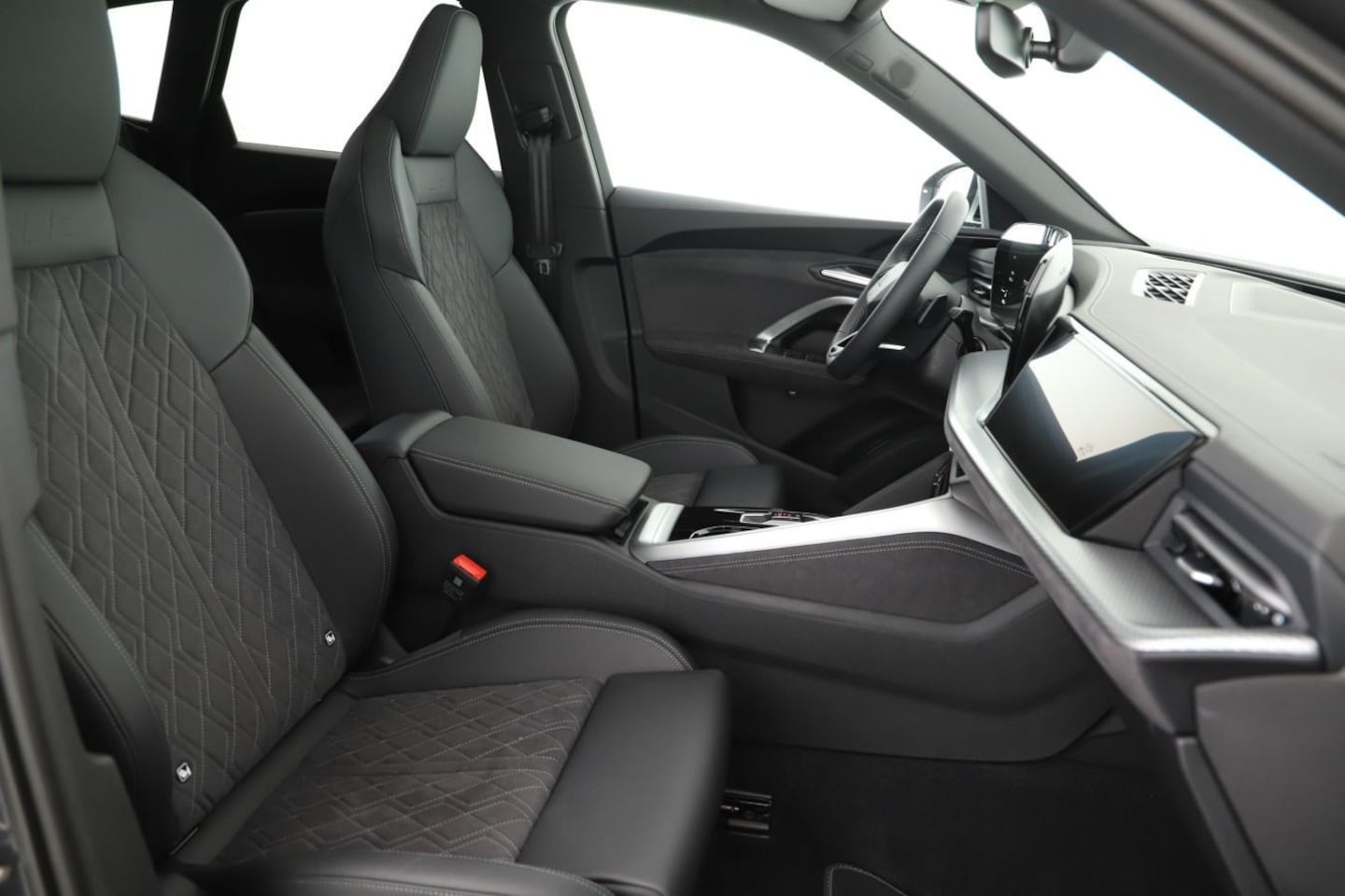 Bild über Audi SQ5 SUV TFSI 270 kW S tronic - für weitere Informationen kontaktieren Sie den Audi Partner