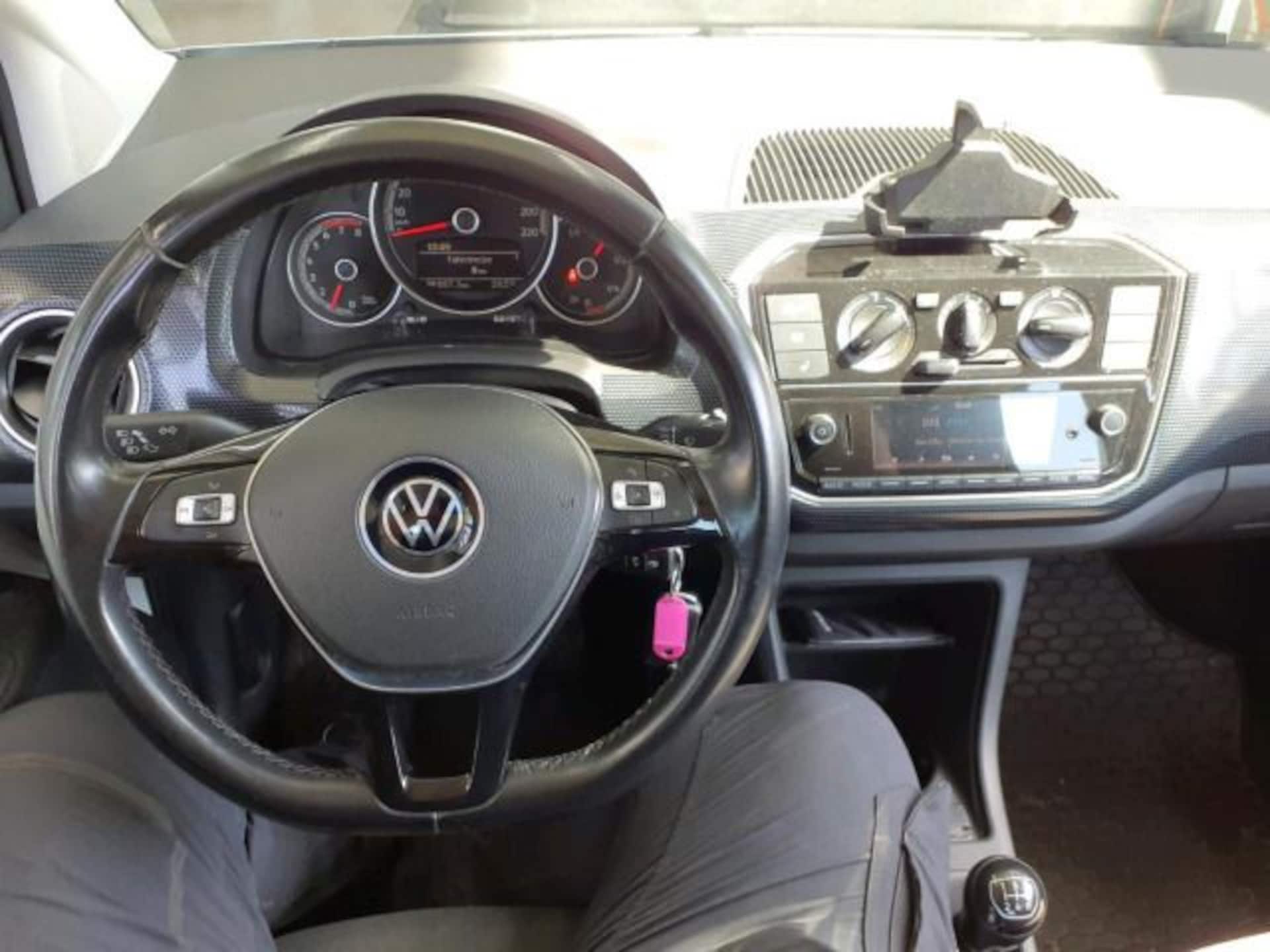 Volkswagen up!
