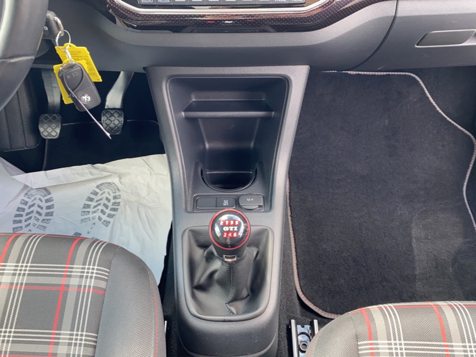 Volkswagen up! GTI