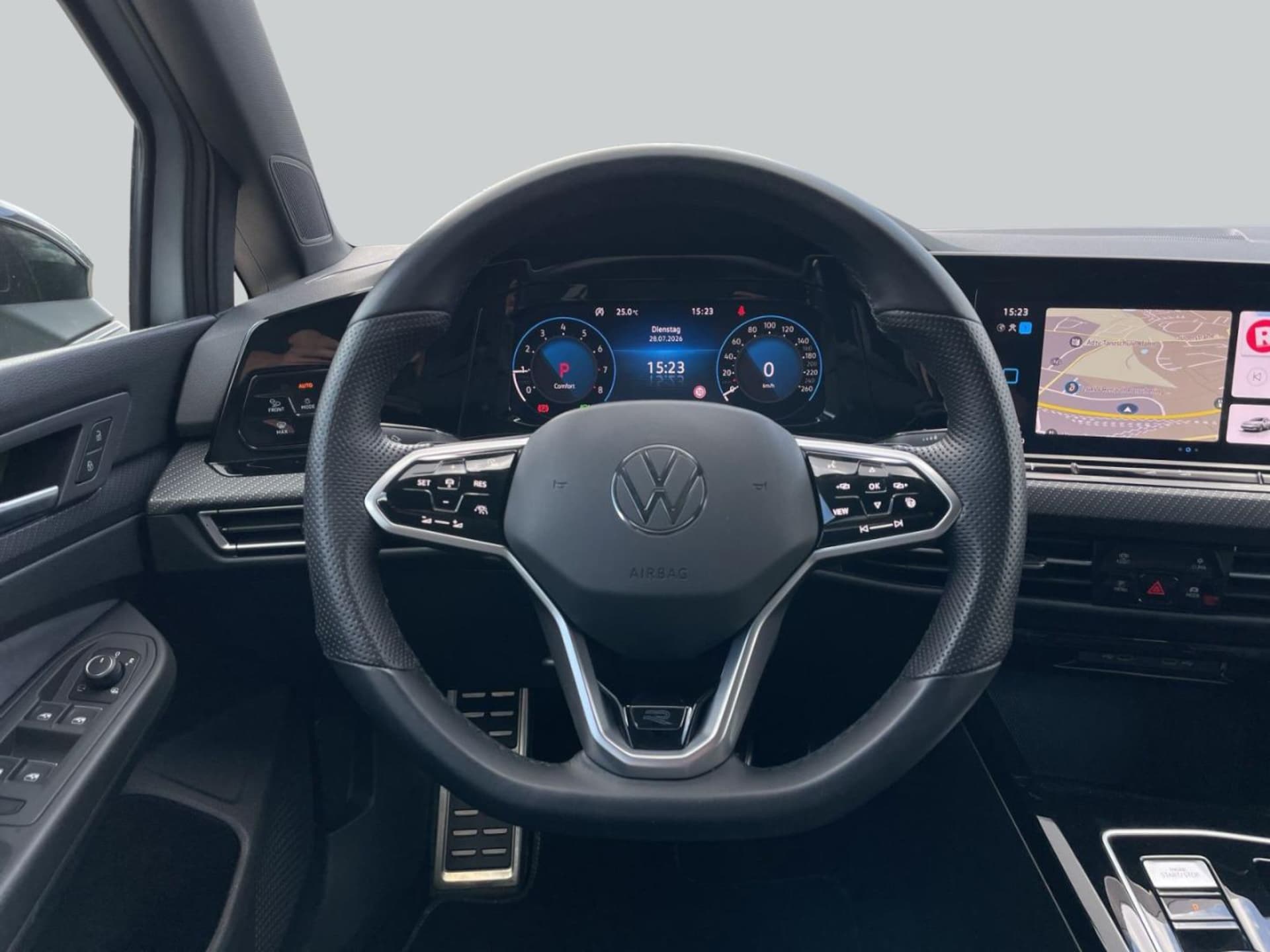 Volkswagen Golf R-Line