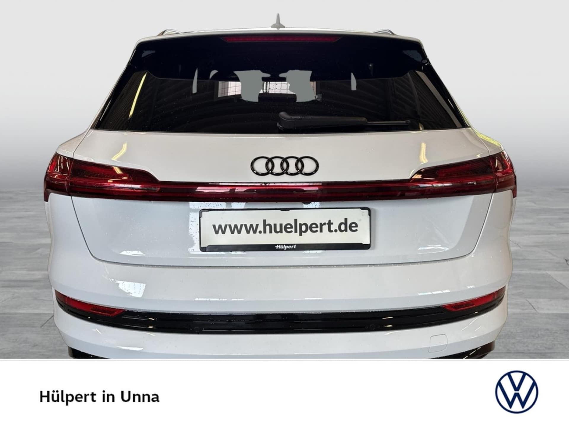 Audi e-tron S line