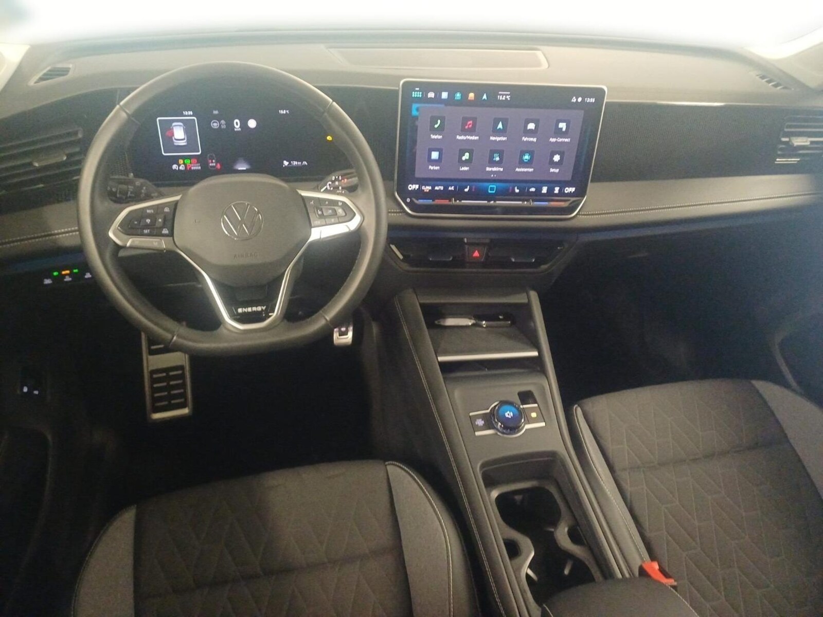 Volkswagen Tiguan – Bild 12