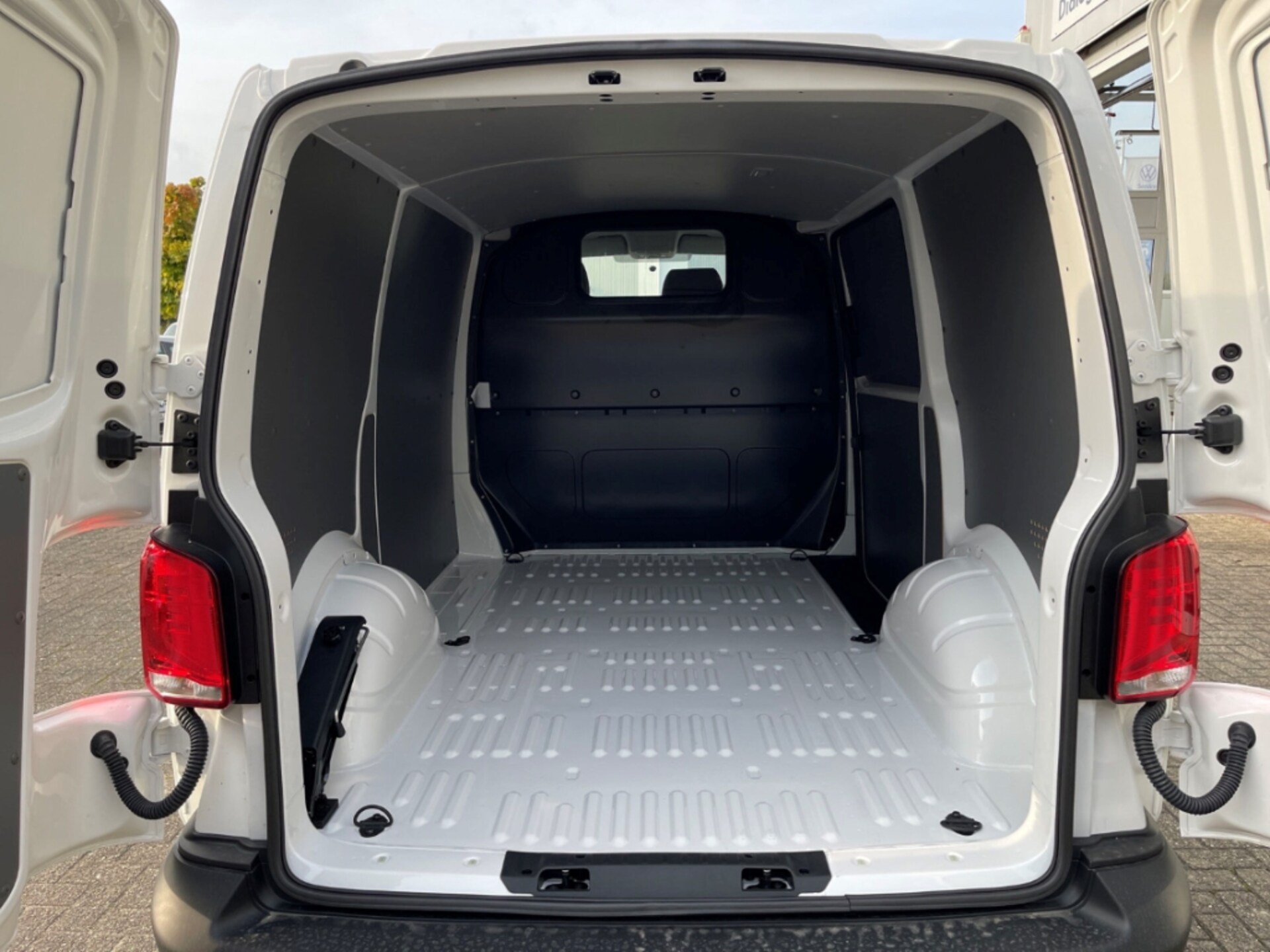 Volkswagen T6.1 Transporter Kasten kurzer Radstand