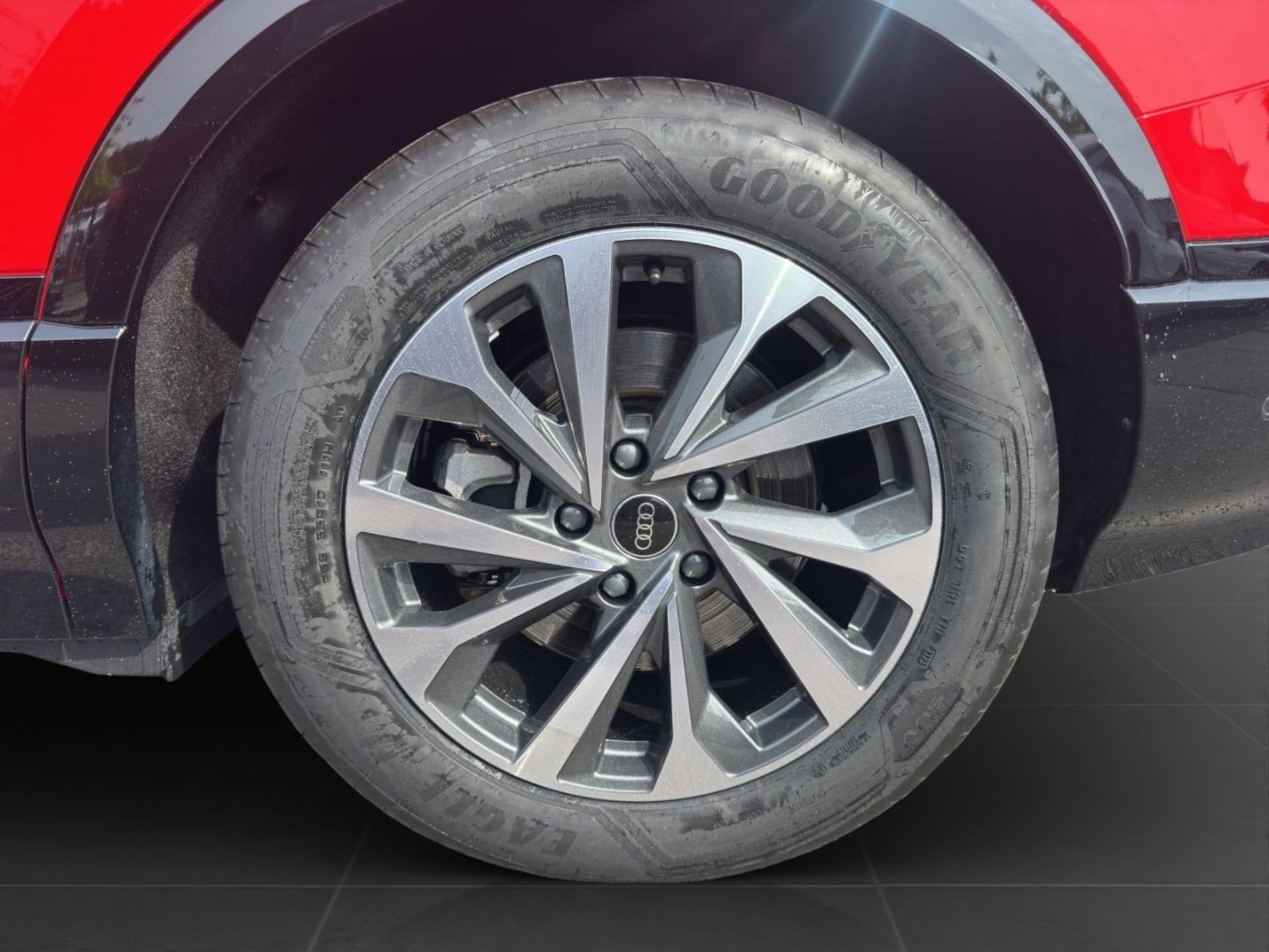 Audi Q6 SUV e-tron