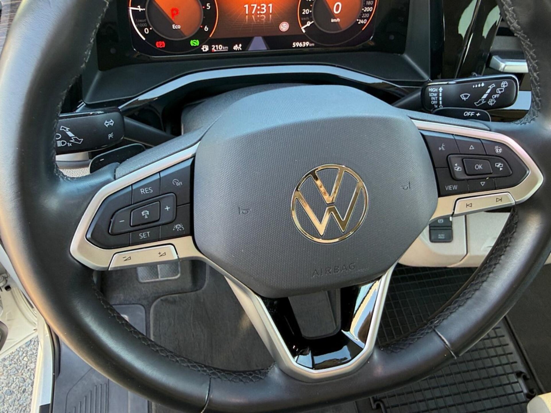 Volkswagen Multivan Style