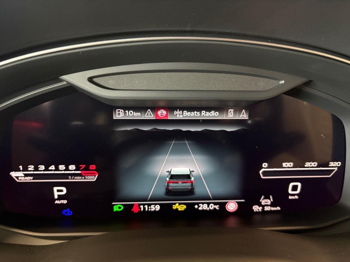 Bild über Audi RS Q8 SUV TFSI quattro 471 kW tiptronic - für weitere Informationen kontaktieren Sie den Audi Partner