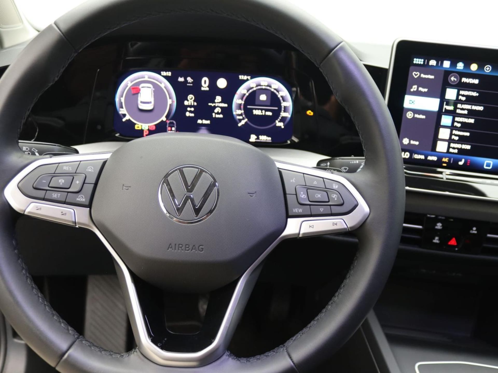 Volkswagen Golf Life