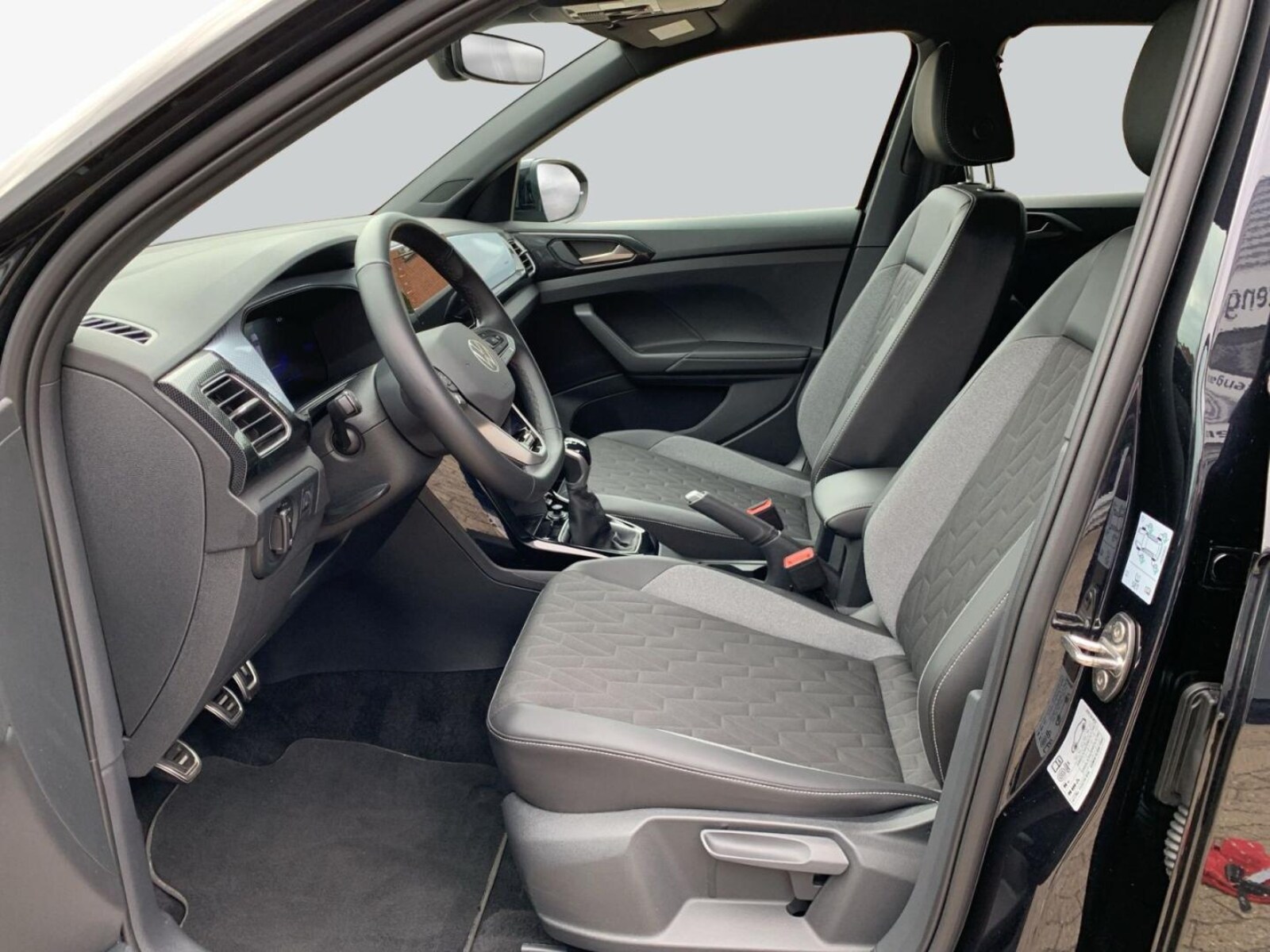 Volkswagen T-Cross – Bild 9