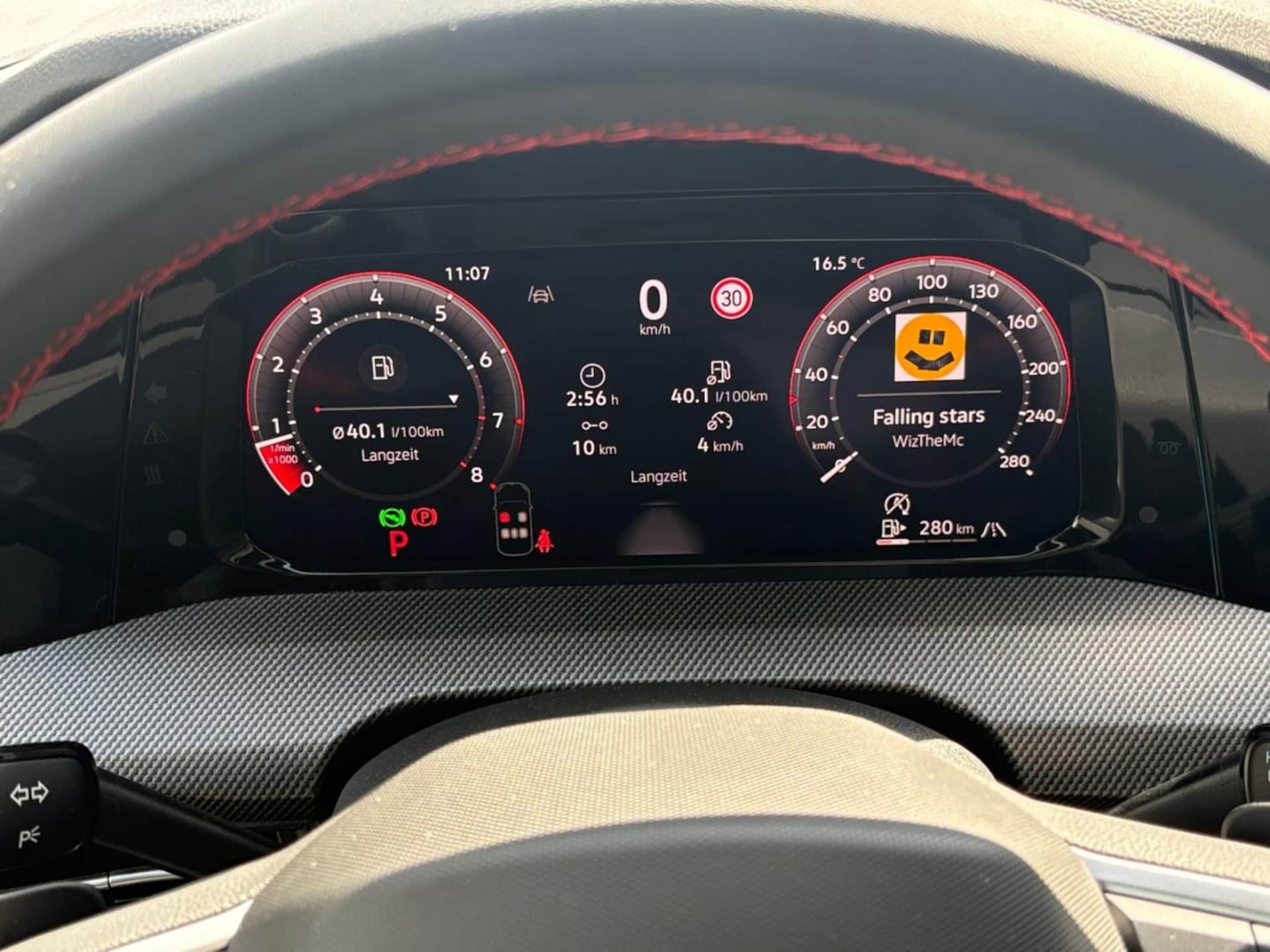 Volkswagen Golf GTI