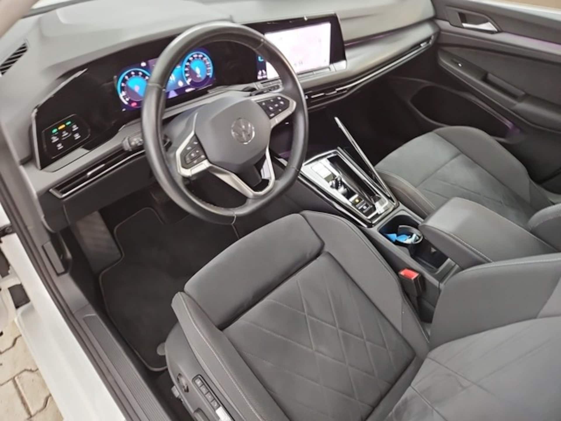 Volkswagen Golf Variant Style