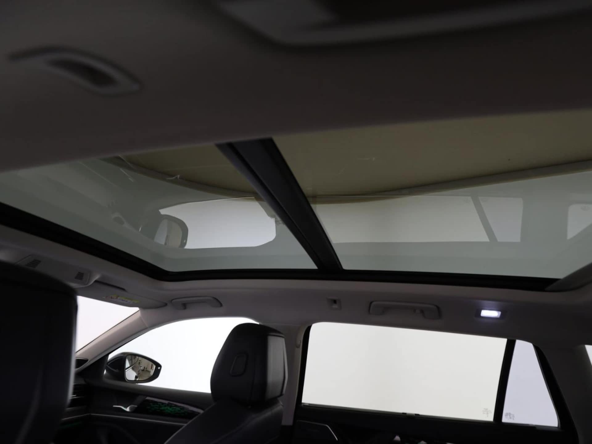 Volkswagen Passat Elegance