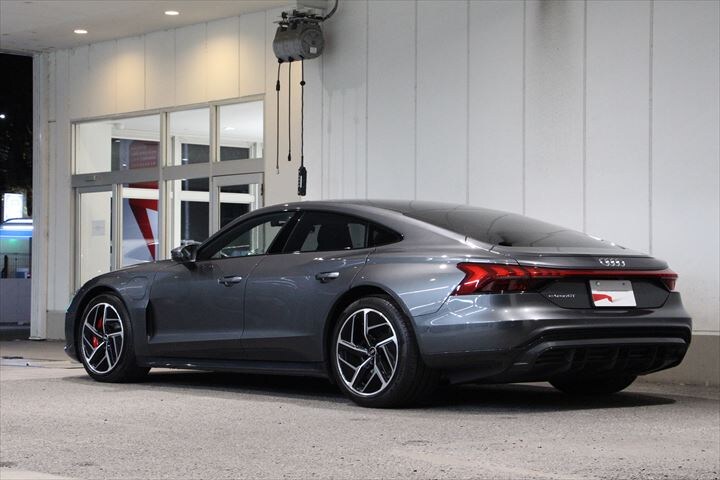 Image about Audi e-tron GT e-tron GT quattro 350,00 kW