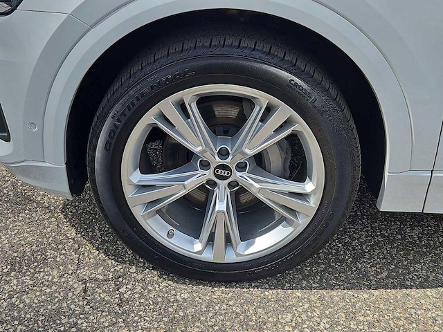 2023 Audi Q8