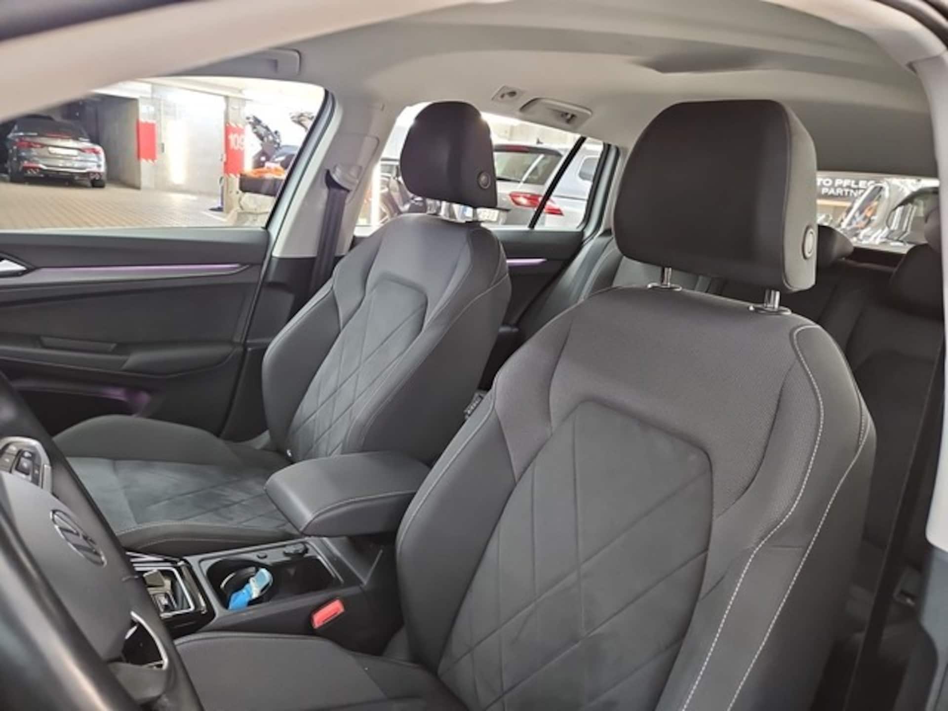 Volkswagen Golf Variant Style
