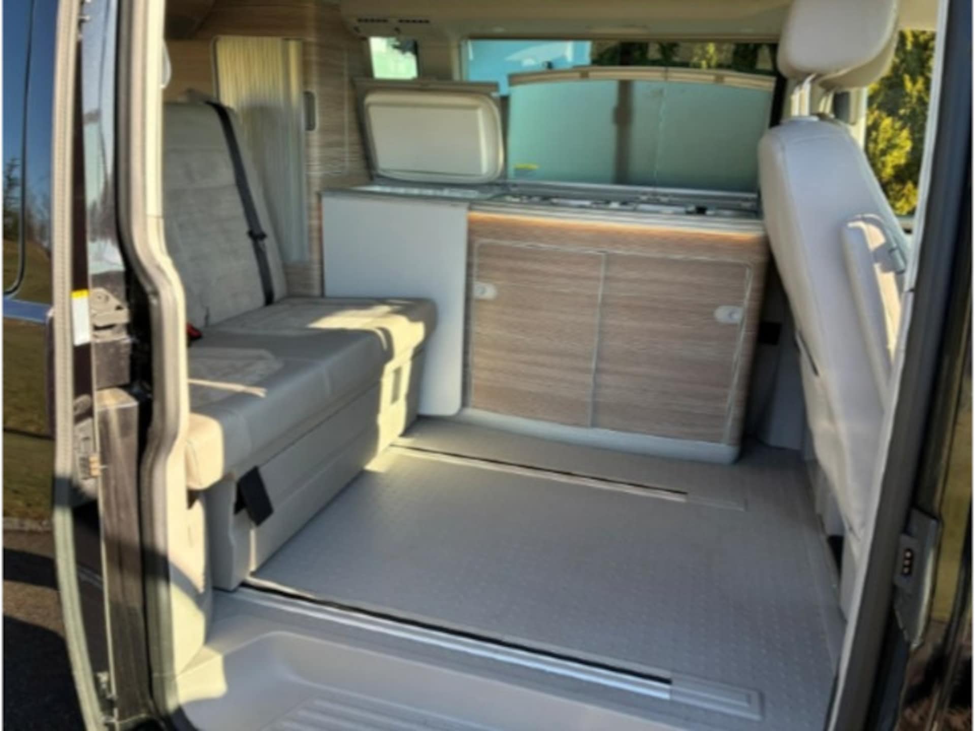 Volkswagen T6 California Coast